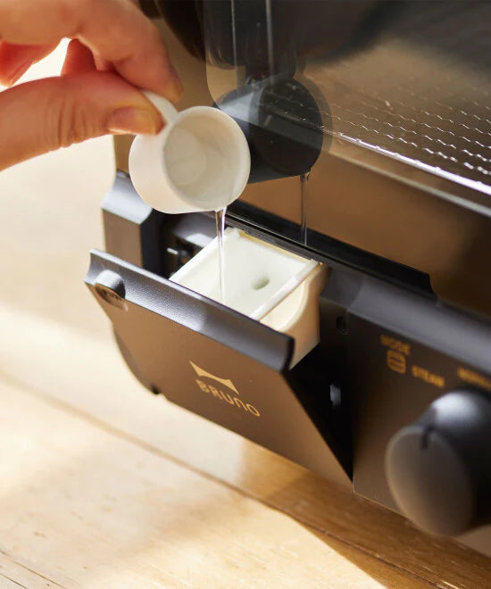 Bruno Steam & Bake Toaster in Greige